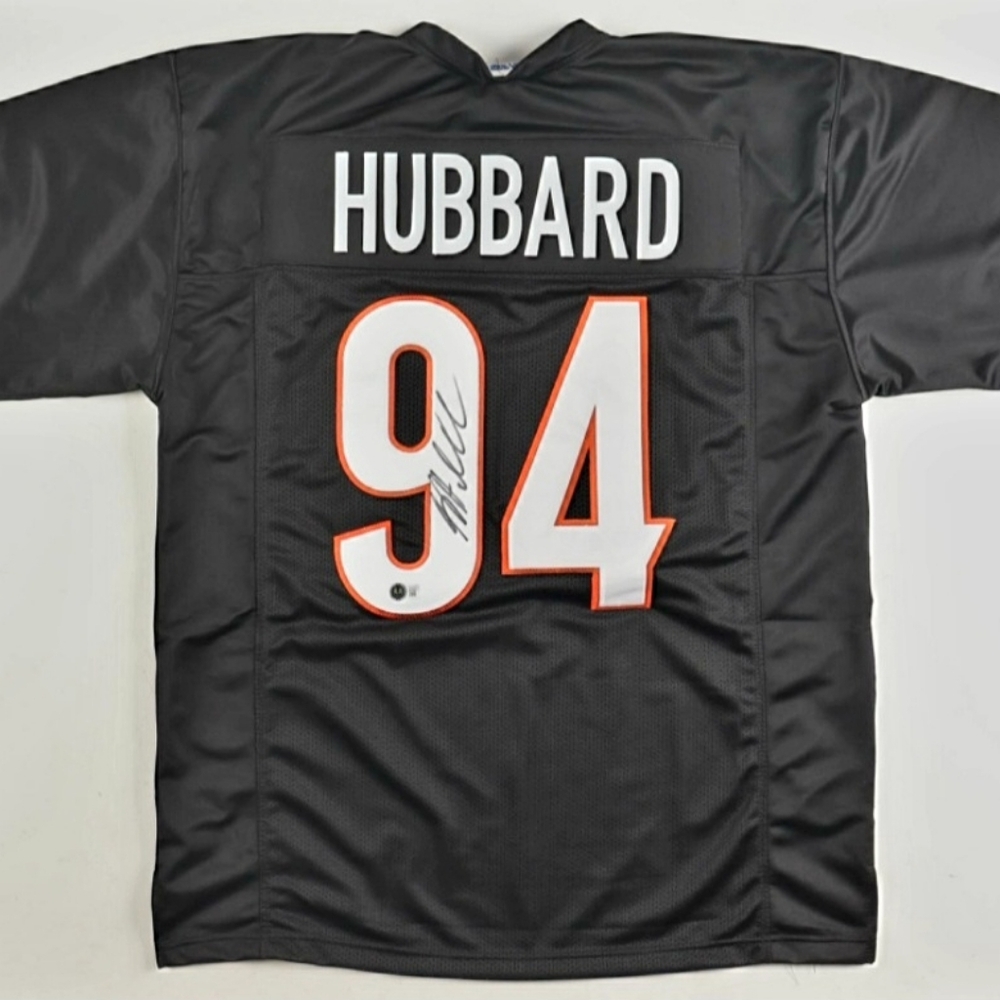 Sam Hubbard Signed Jersey (Beckett)